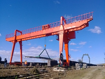 Railway construction gantry crane - Weihua Cranes
